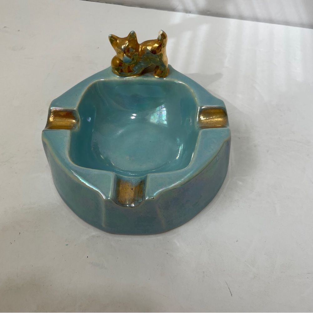 VINTAGE CERAMIC CAT ASHTRAY IN TEAL